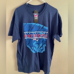 NFL Magestic NWT 2017 Schedule New‎ England Patriots Navy T-Shirt size Large